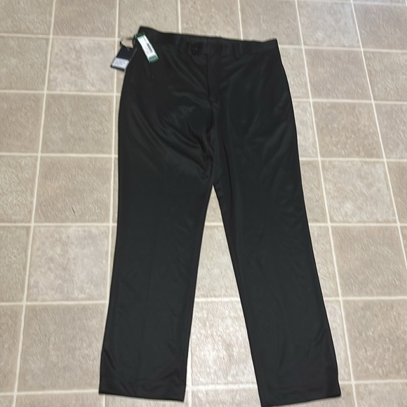 Elegant Black Vest for Formal Events - Picture 6 of 8